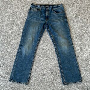 Men's Banana Republic Blue Jeans 34x32 Straight leg fit. Excellent condition.